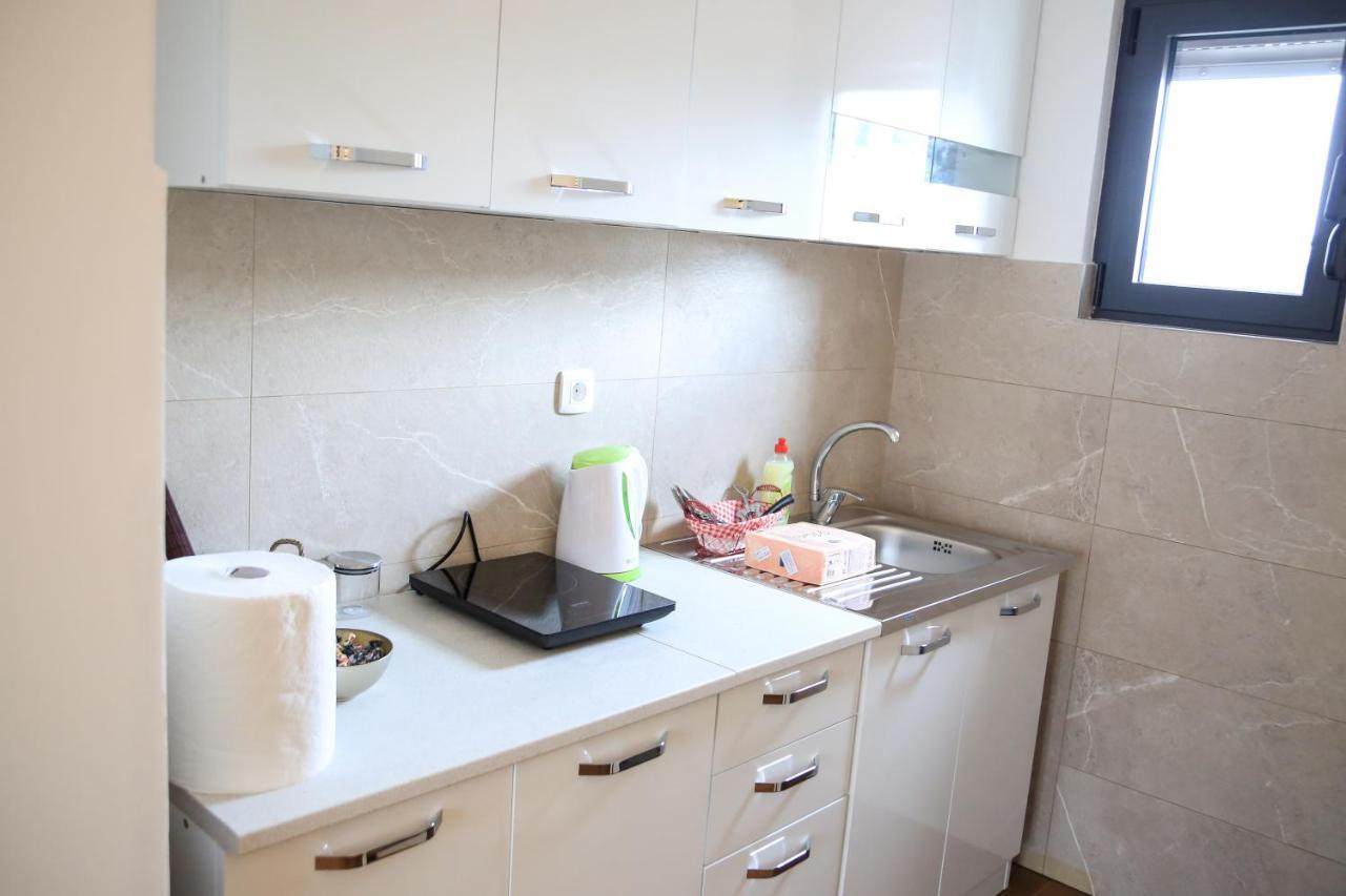 Aria Apartmani Подгориця Екстер'єр фото